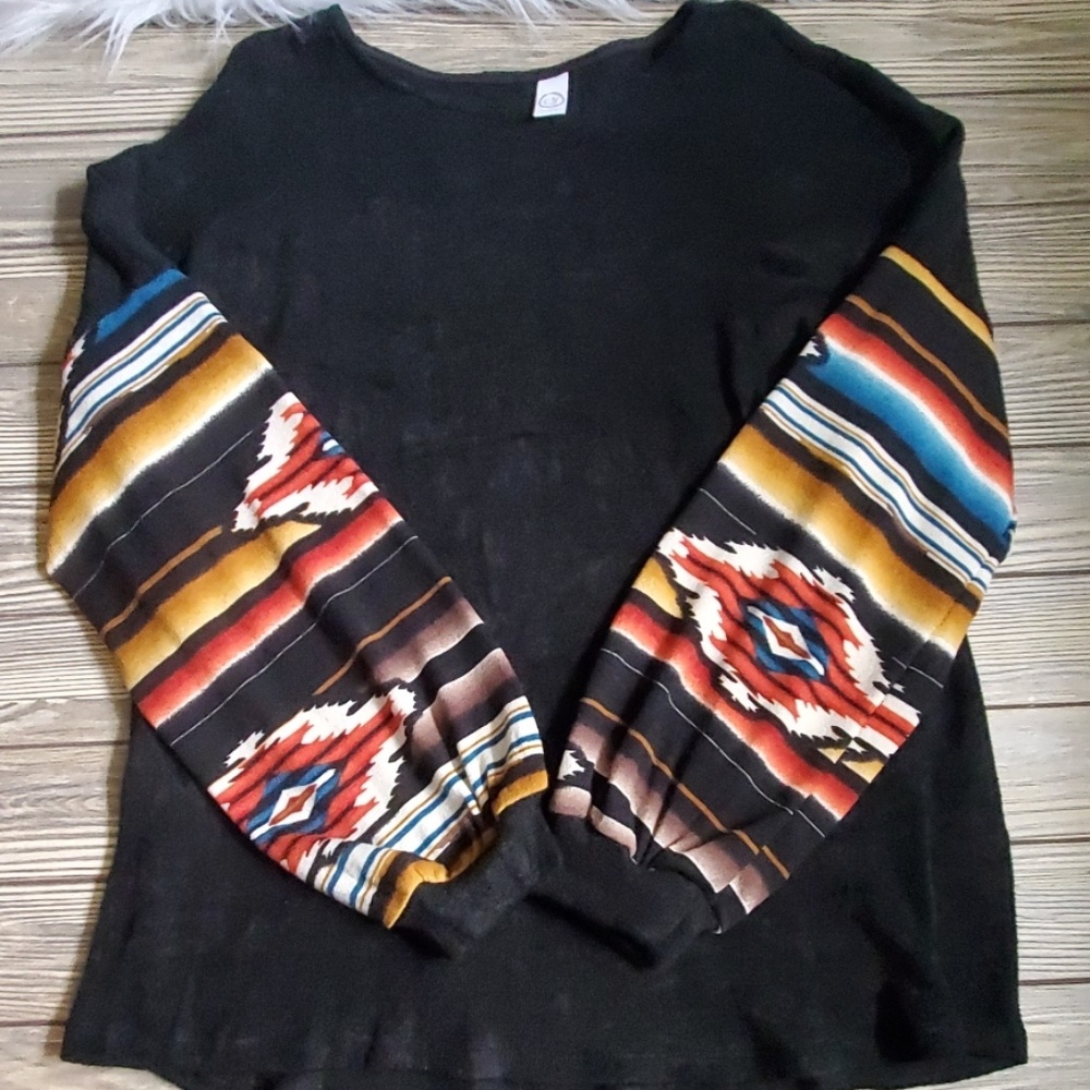 Last 1! Aztec long sleeve  sweater - Picture 5 of 6